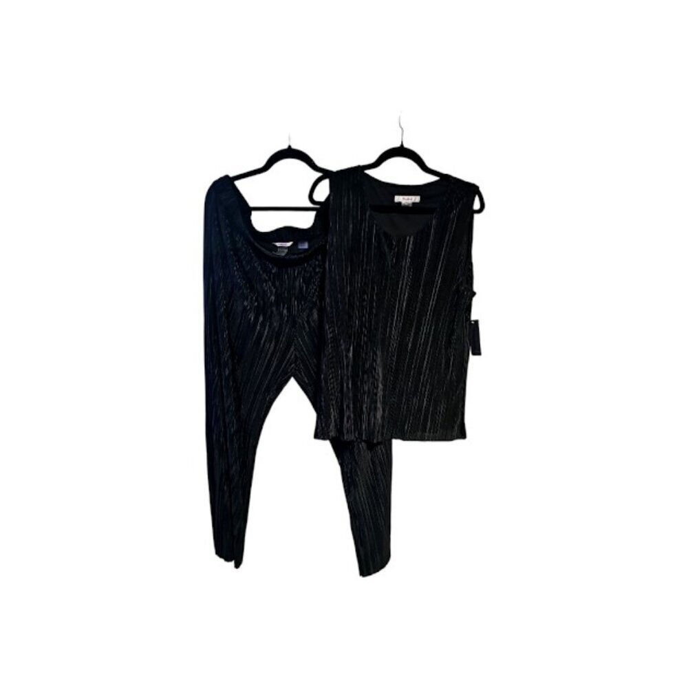 NWT Pair of pants (XL) and camisole(L) in  stretchy wrinkled fabric with lining